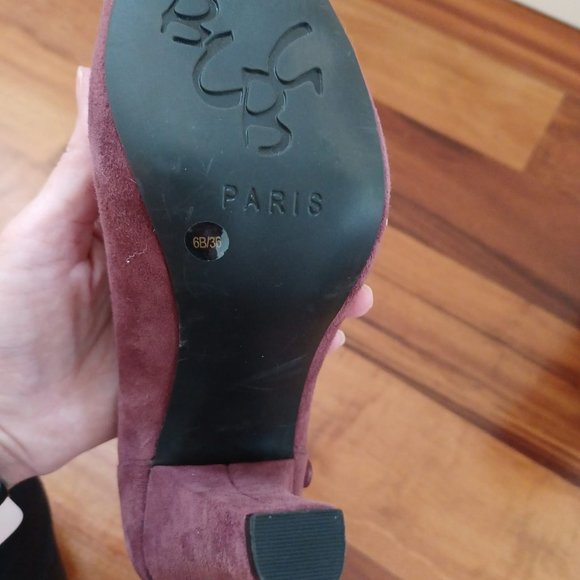 BCBG Paris, crushed velvet plum colored heels size 6 - Picture 6 of 6